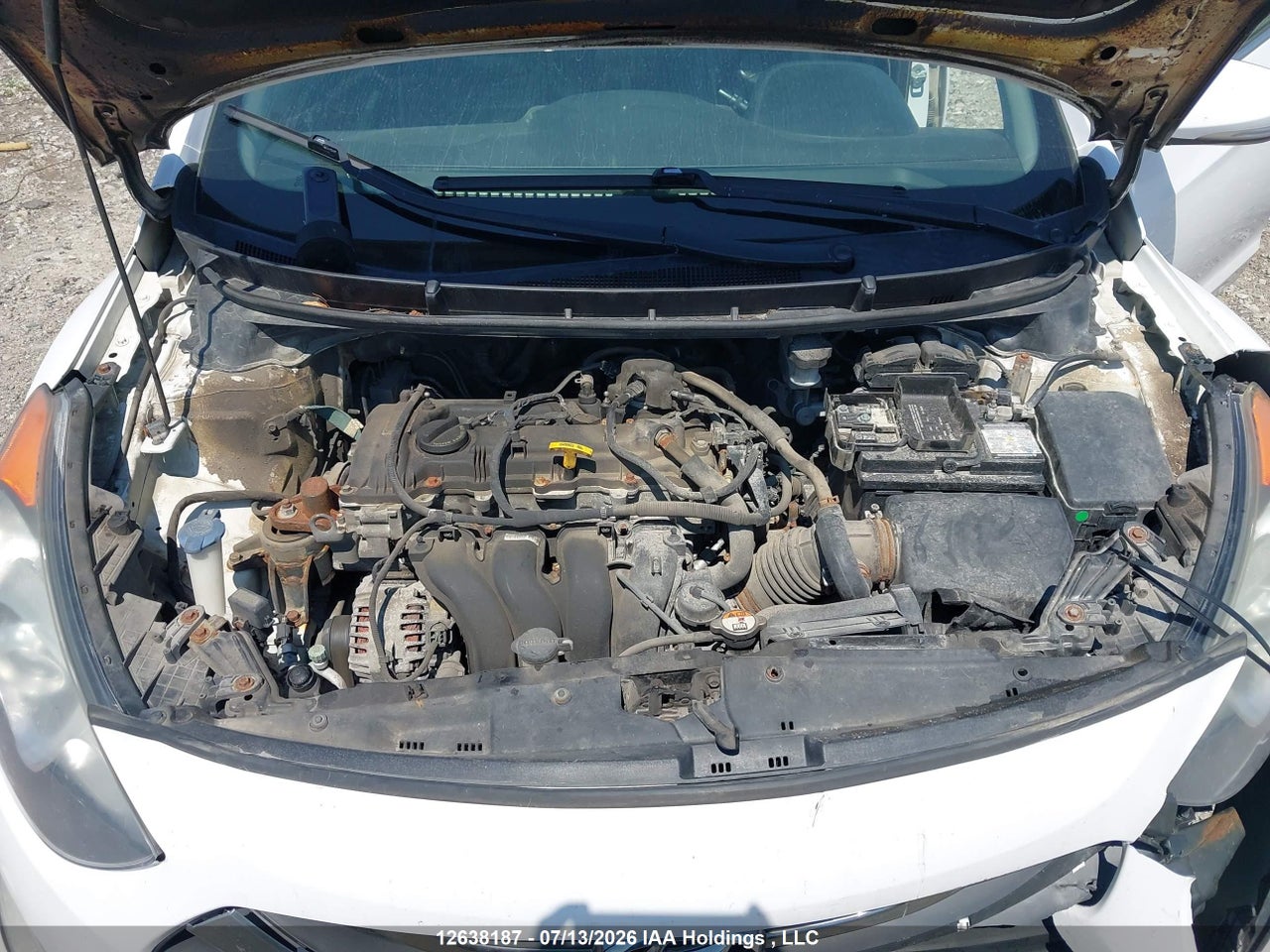 2015 HYUNDAI ELANTRA thumbnail 11