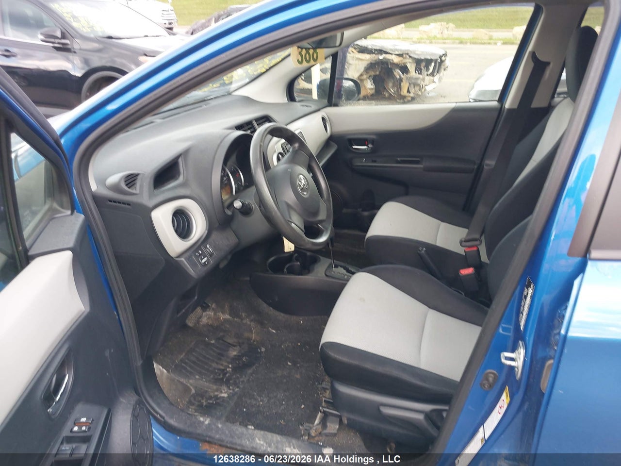 2013 TOYOTA YARIS thumbnail 6