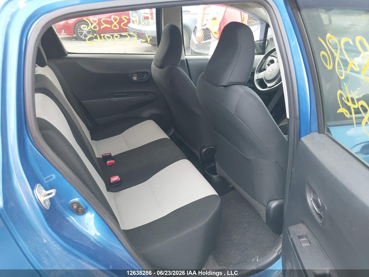 2013 TOYOTA YARIS thumbnail 9