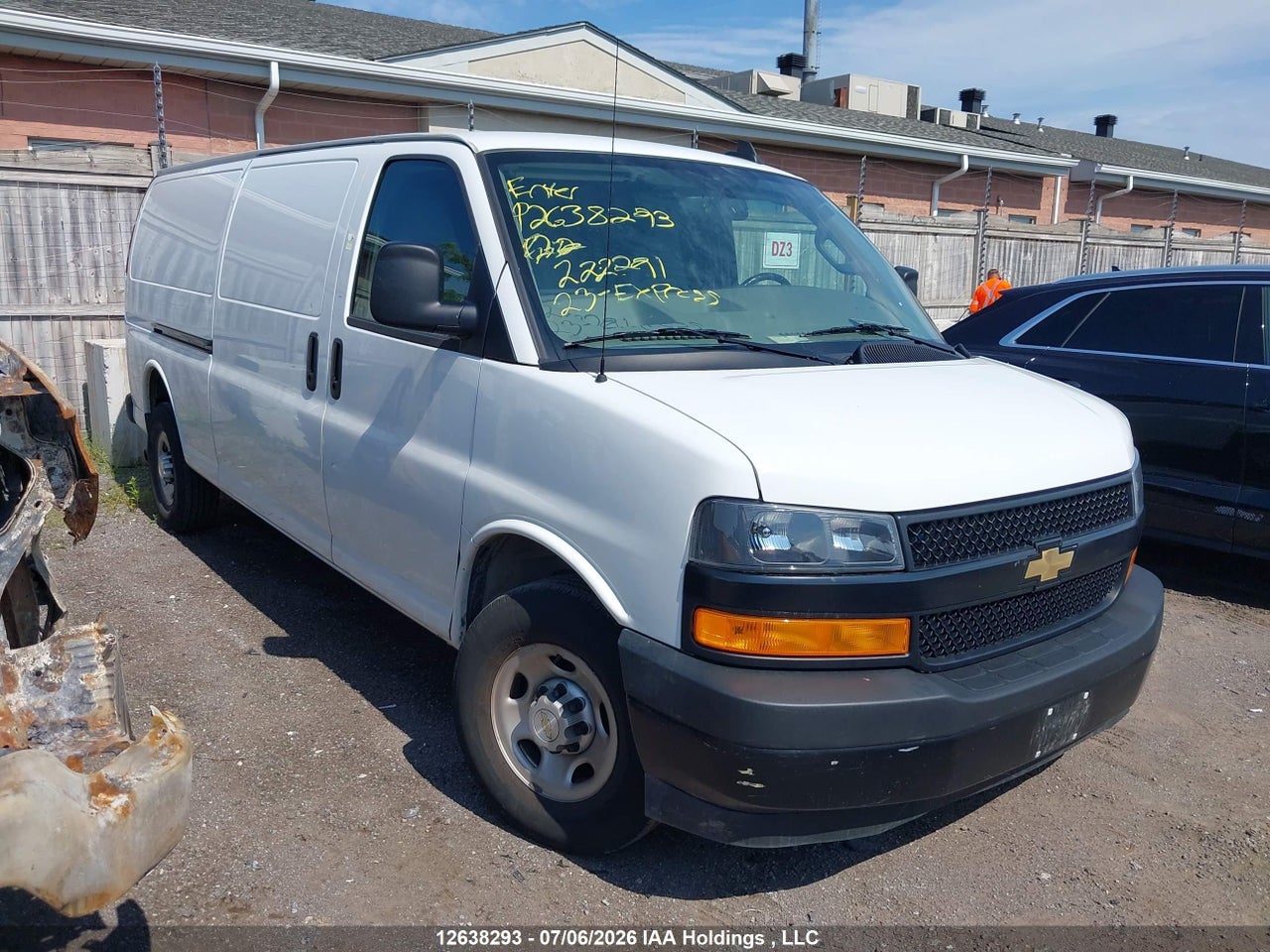 2023 CHEVROLET EXPRESS G2500 thumbnail 2