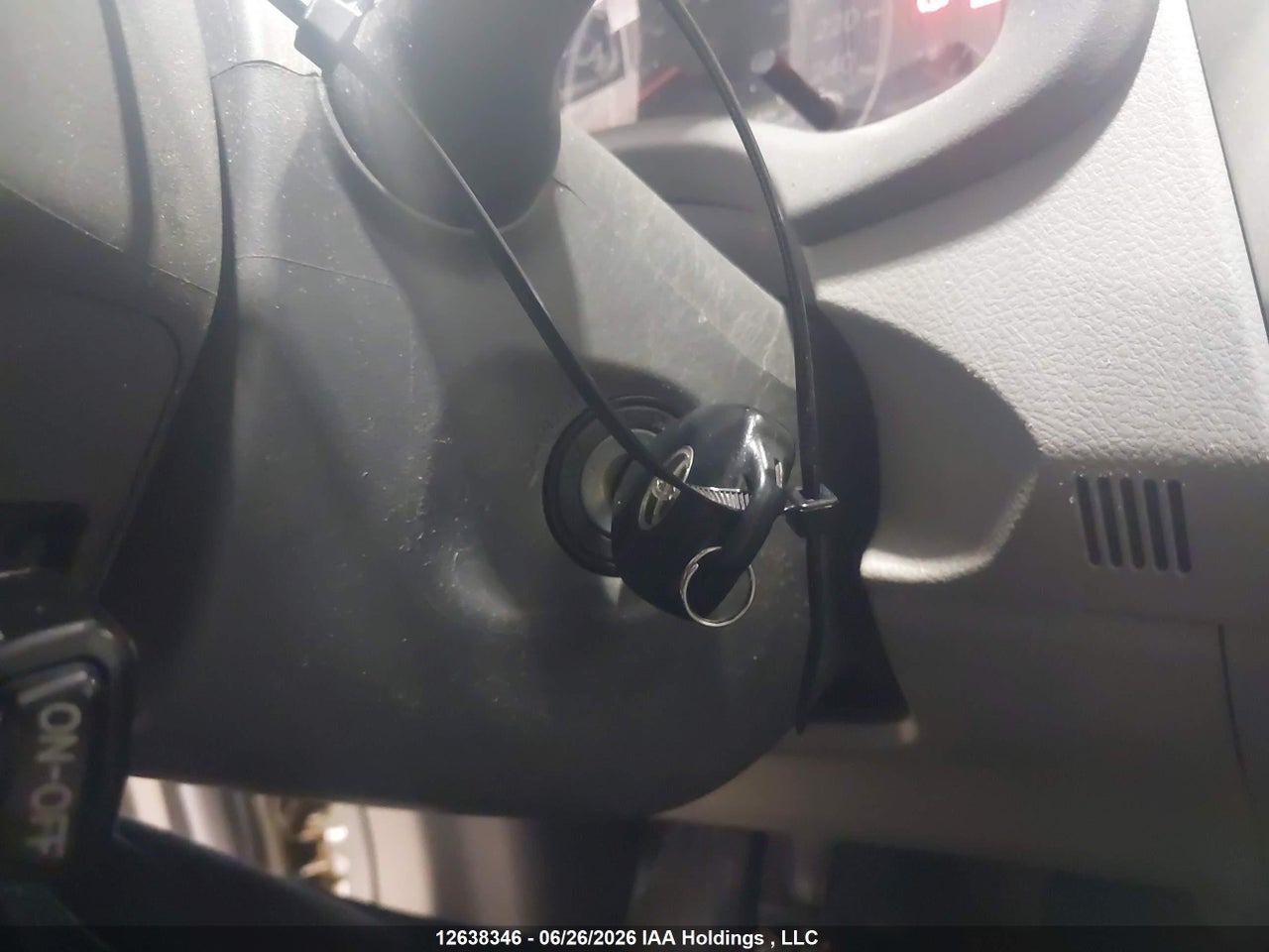 2010 TOYOTA COROLLA thumbnail 12