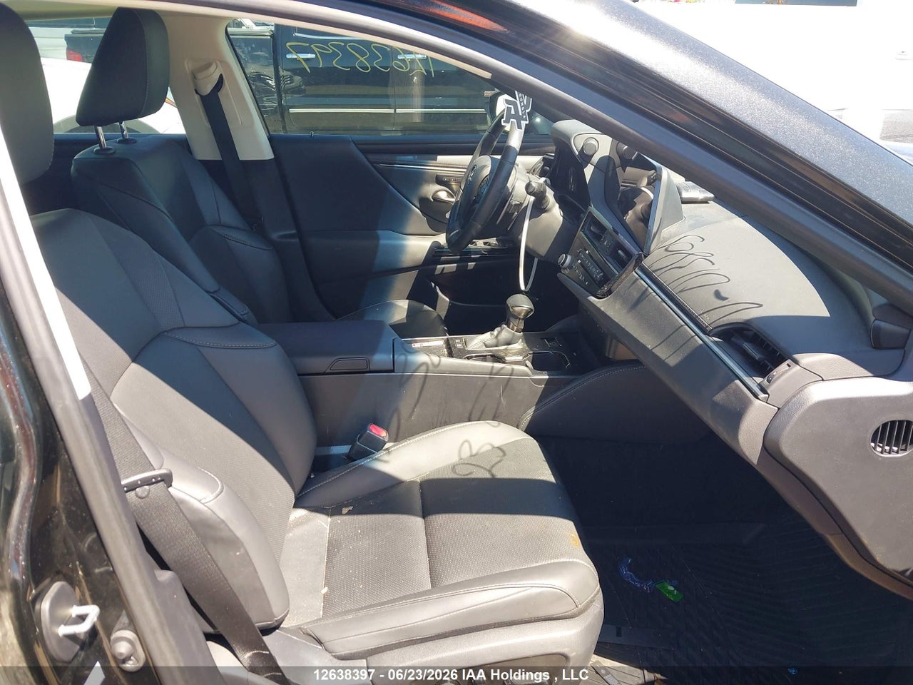 2023 LEXUS ES 300H thumbnail 6