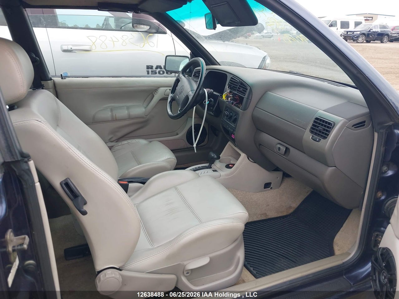 1997 VOLKSWAGEN CABRIO HIGHLINE thumbnail 6