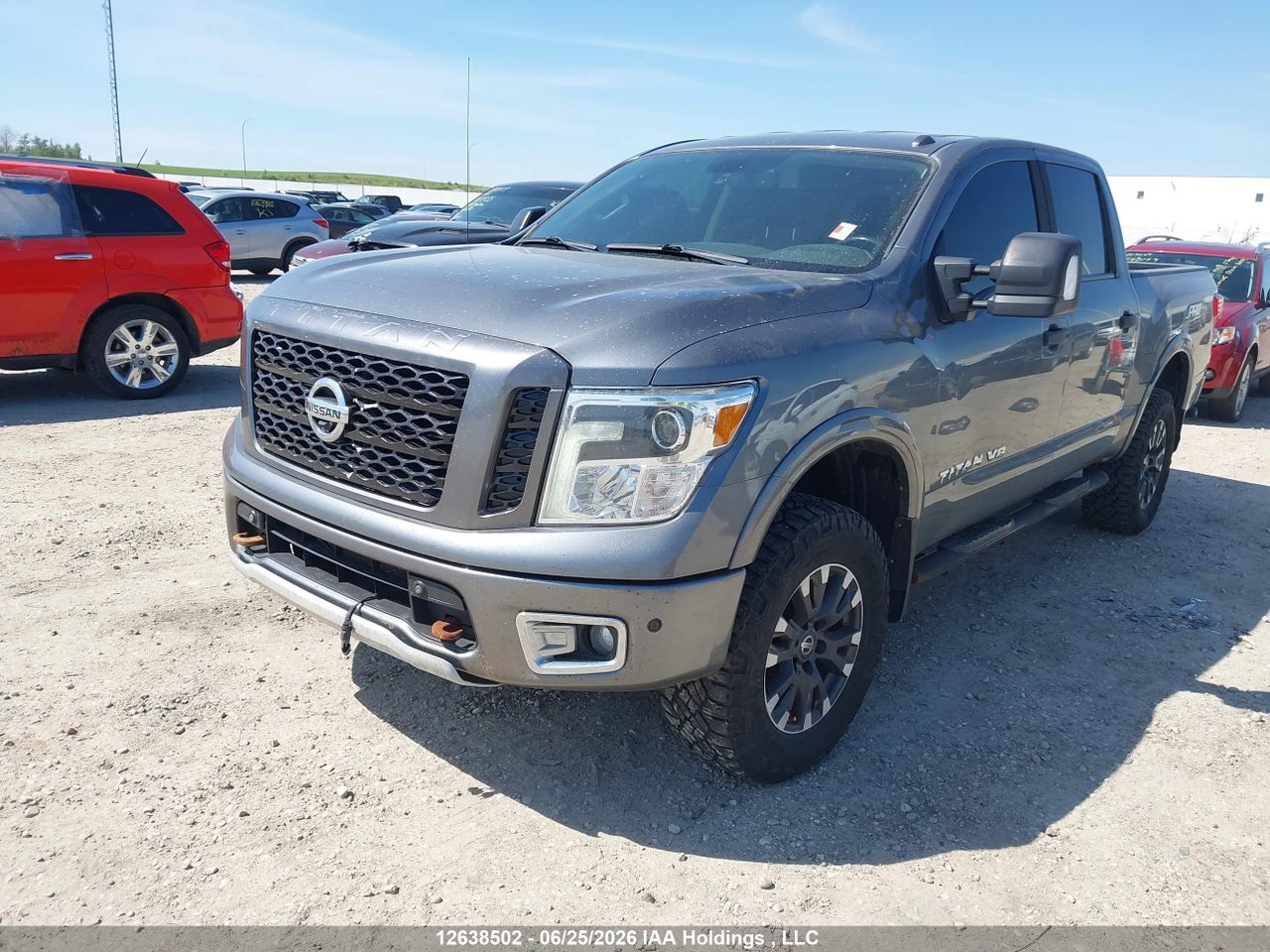 2018 NISSAN TITAN SV/SL/PRO-4X/PLAT RES thumbnail 3