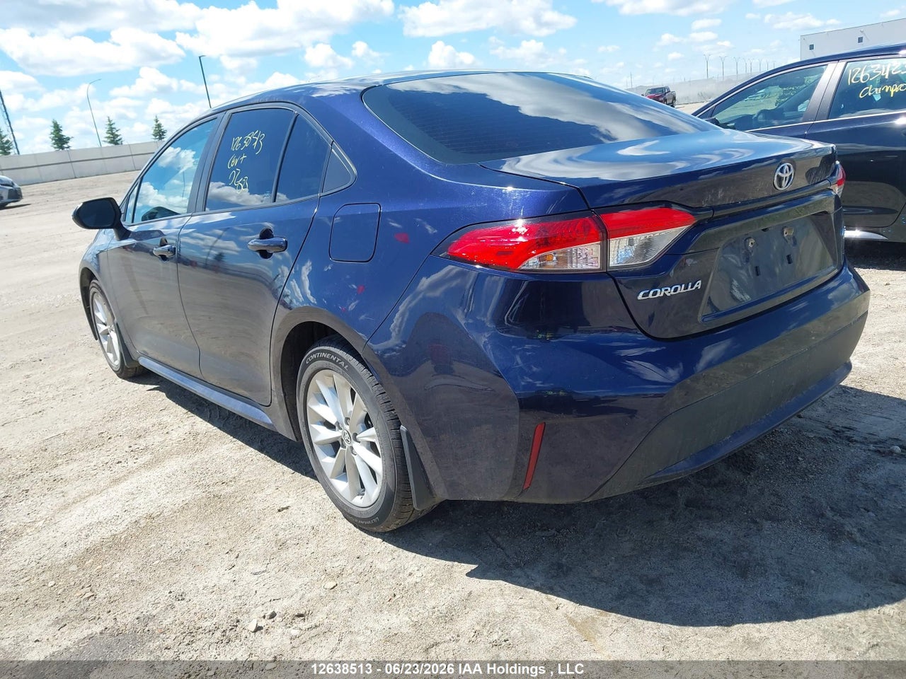 2020 TOYOTA COROLLA LE thumbnail 4