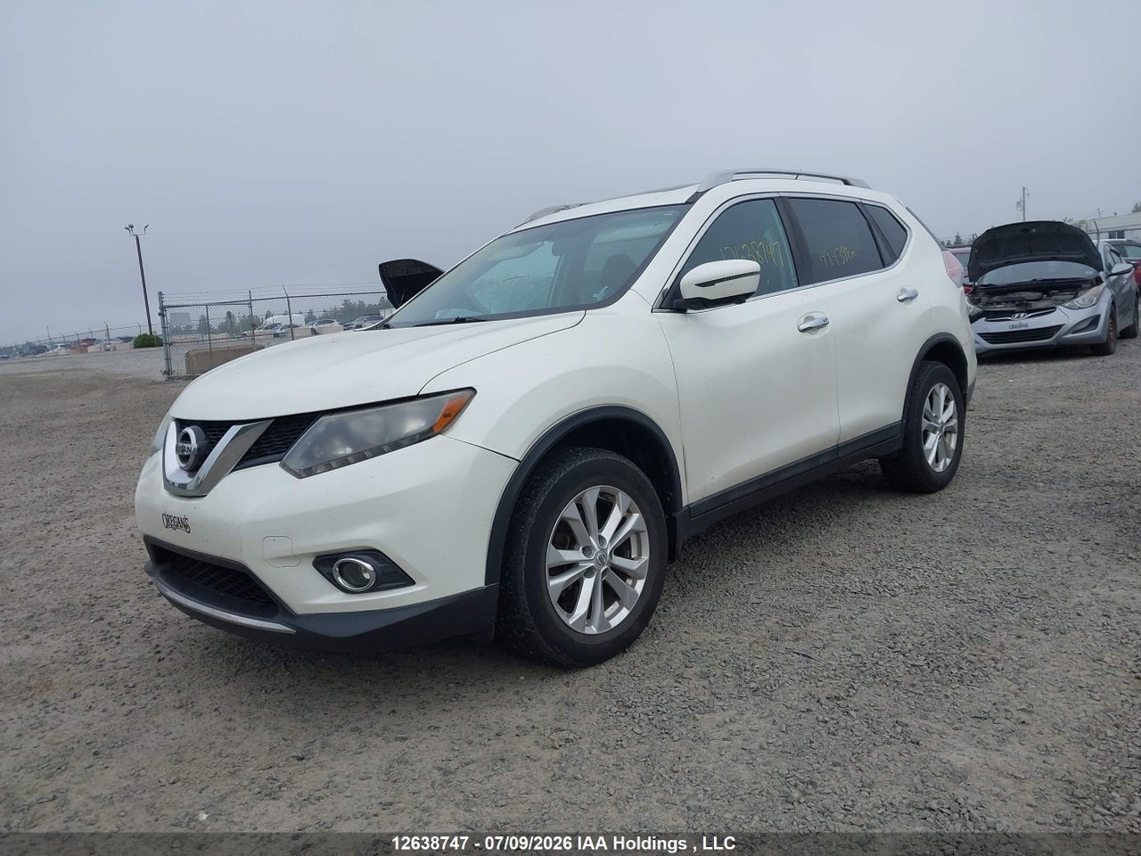 2016 NISSAN ROGUE S/SL/SV thumbnail 3