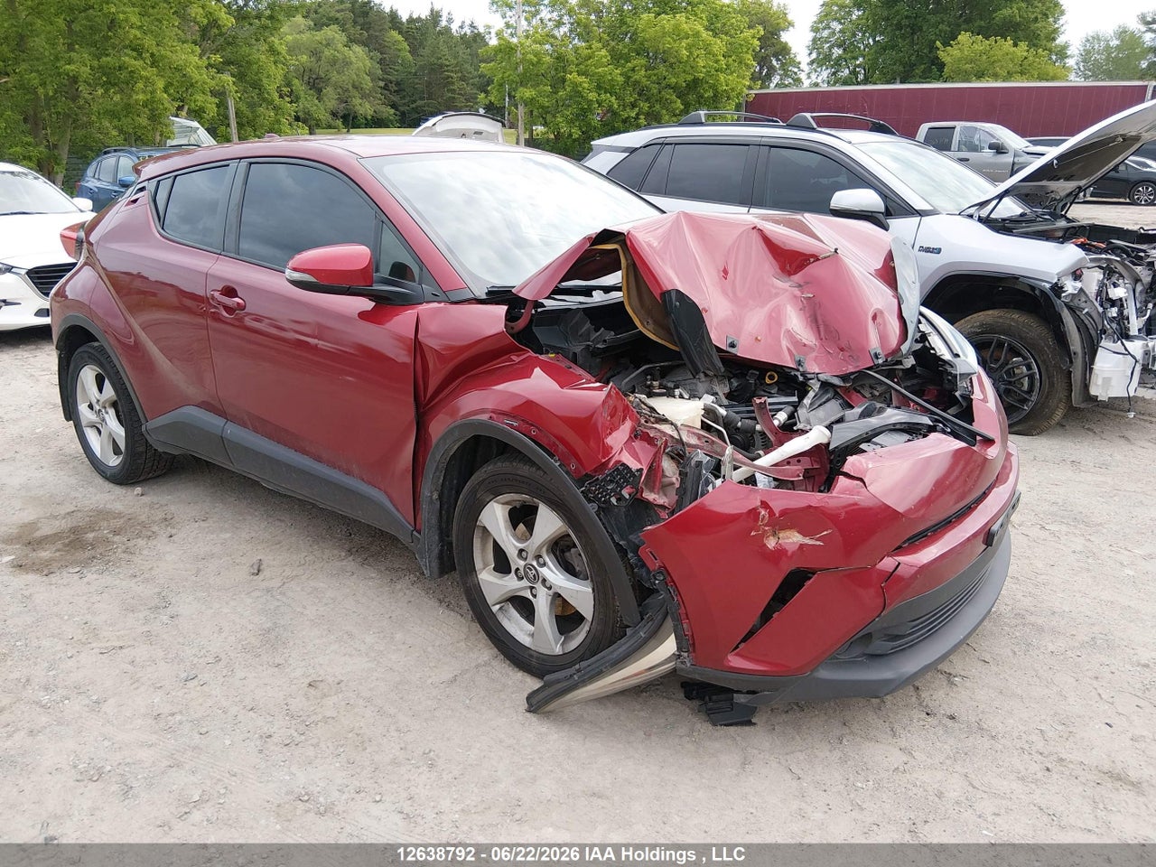 2018 TOYOTA C-HR XLE thumbnail 2