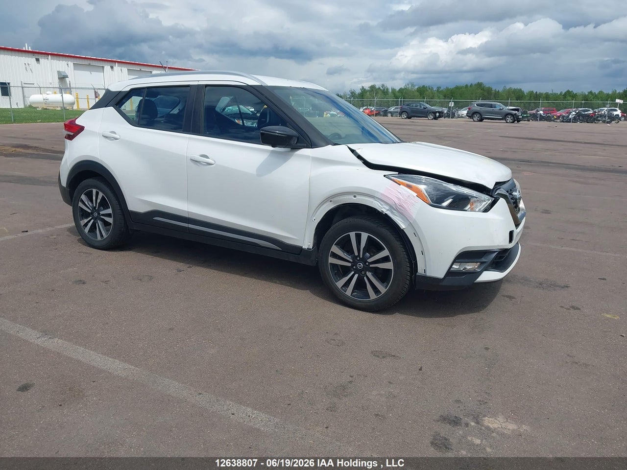 2019 NISSAN KICKS S/SR/SV thumbnail 2
