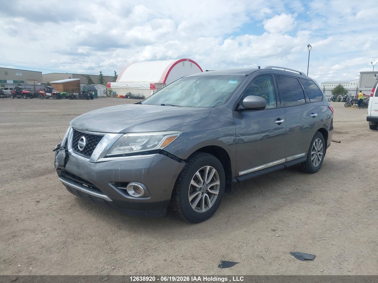 2015 NISSAN PATHFINDER PLATINUM/S/SL/SV thumbnail 3