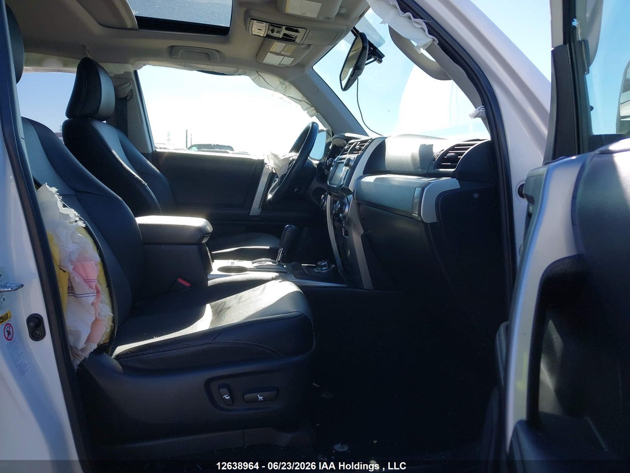 2017 TOYOTA 4RUNNER SR5 thumbnail 6