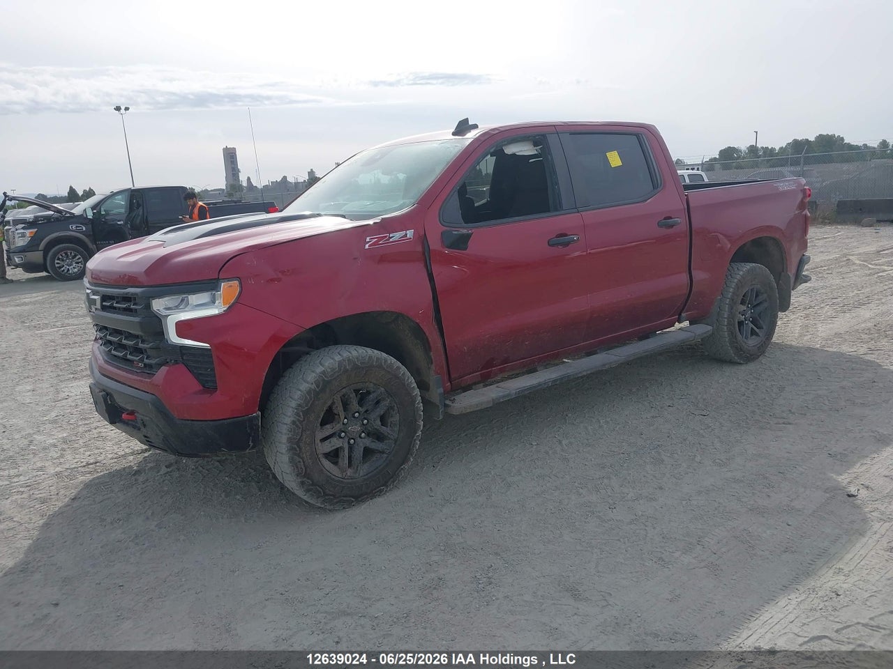 2022 CHEVROLET SILVERADO K1500 LT TRAIL BOSS thumbnail 3