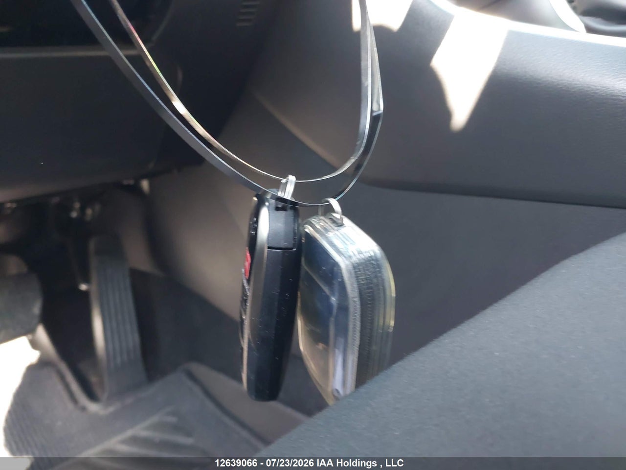 2024 TOYOTA RAV4 PRIME XSE thumbnail 12