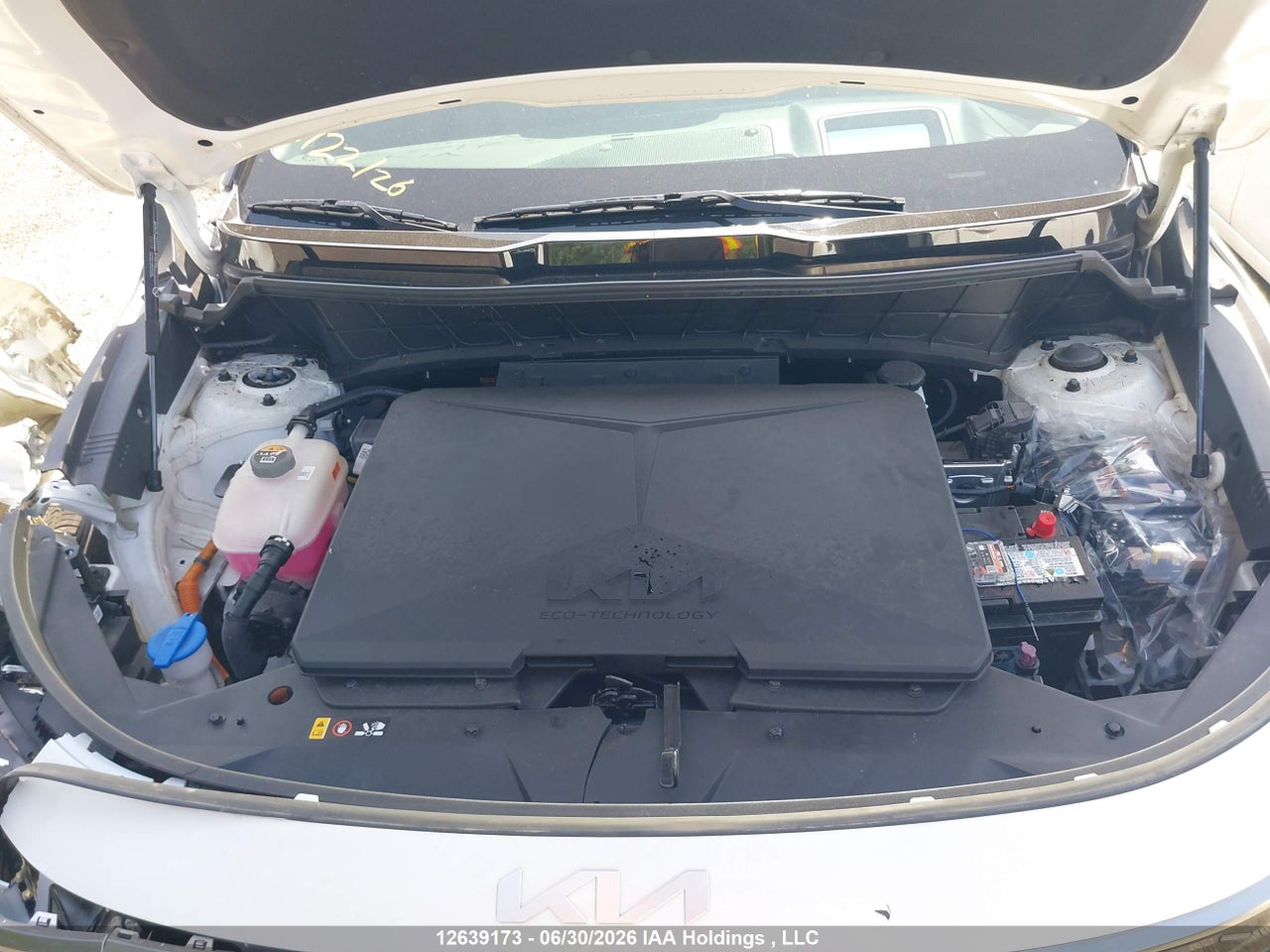 2024 KIA NIRO EV WAVE/WAVE W/SNOW WHITE PEARL   GREY EXTERIOR thumbnail 11