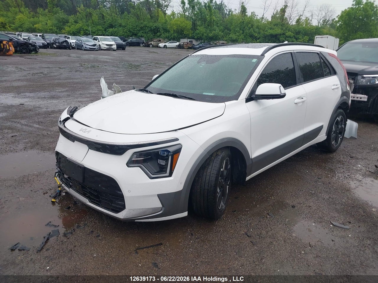 2024 KIA NIRO EV WAVE/WAVE W/SNOW WHITE PEARL   GREY EXTERIOR thumbnail 3