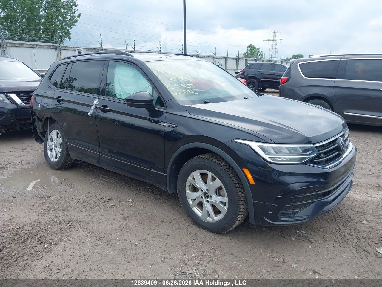 2024 VOLKSWAGEN TIGUAN thumbnail 2