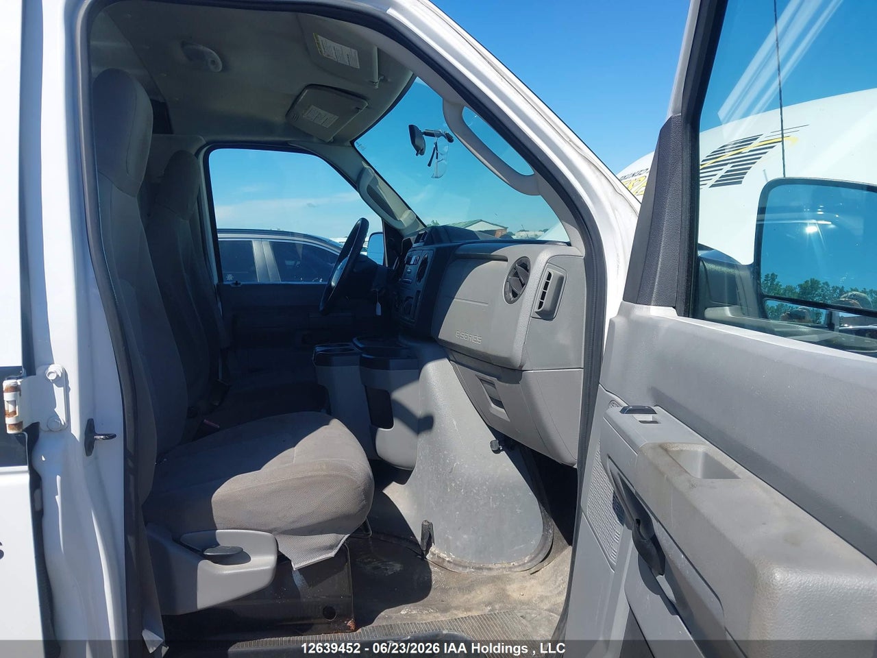 2012 FORD ECONOLINE E250 VAN thumbnail 6