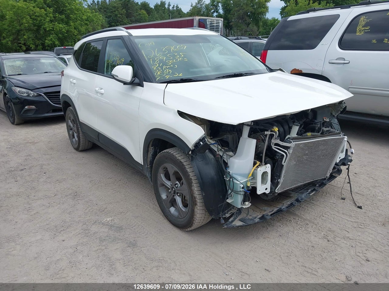 2021 KIA SELTOS LX thumbnail 2
