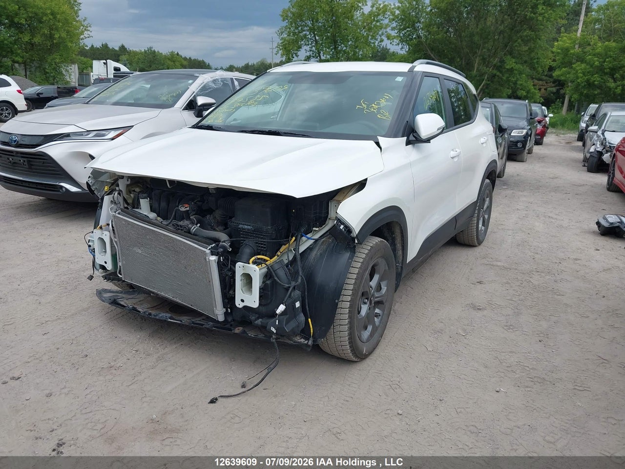 2021 KIA SELTOS LX thumbnail 3