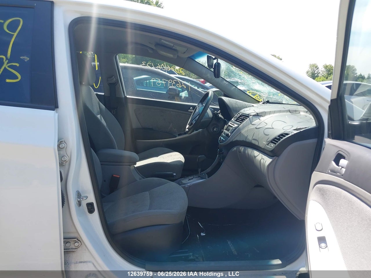 2014 HYUNDAI ACCENT GL thumbnail 6