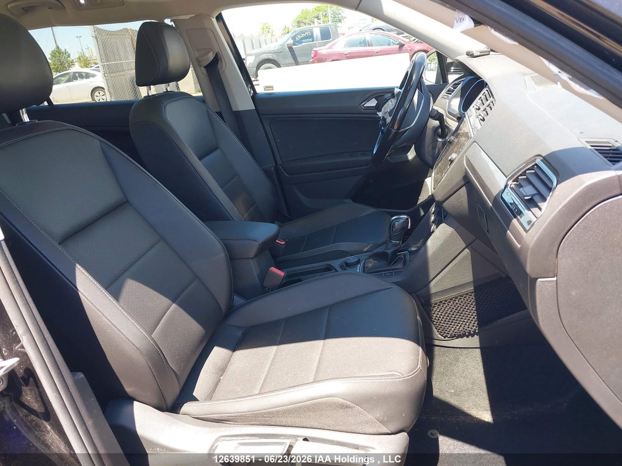 2018 VOLKSWAGEN TIGUAN SE/SEL thumbnail 6