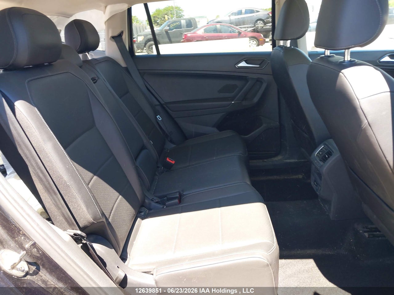 2018 VOLKSWAGEN TIGUAN SE/SEL thumbnail 9