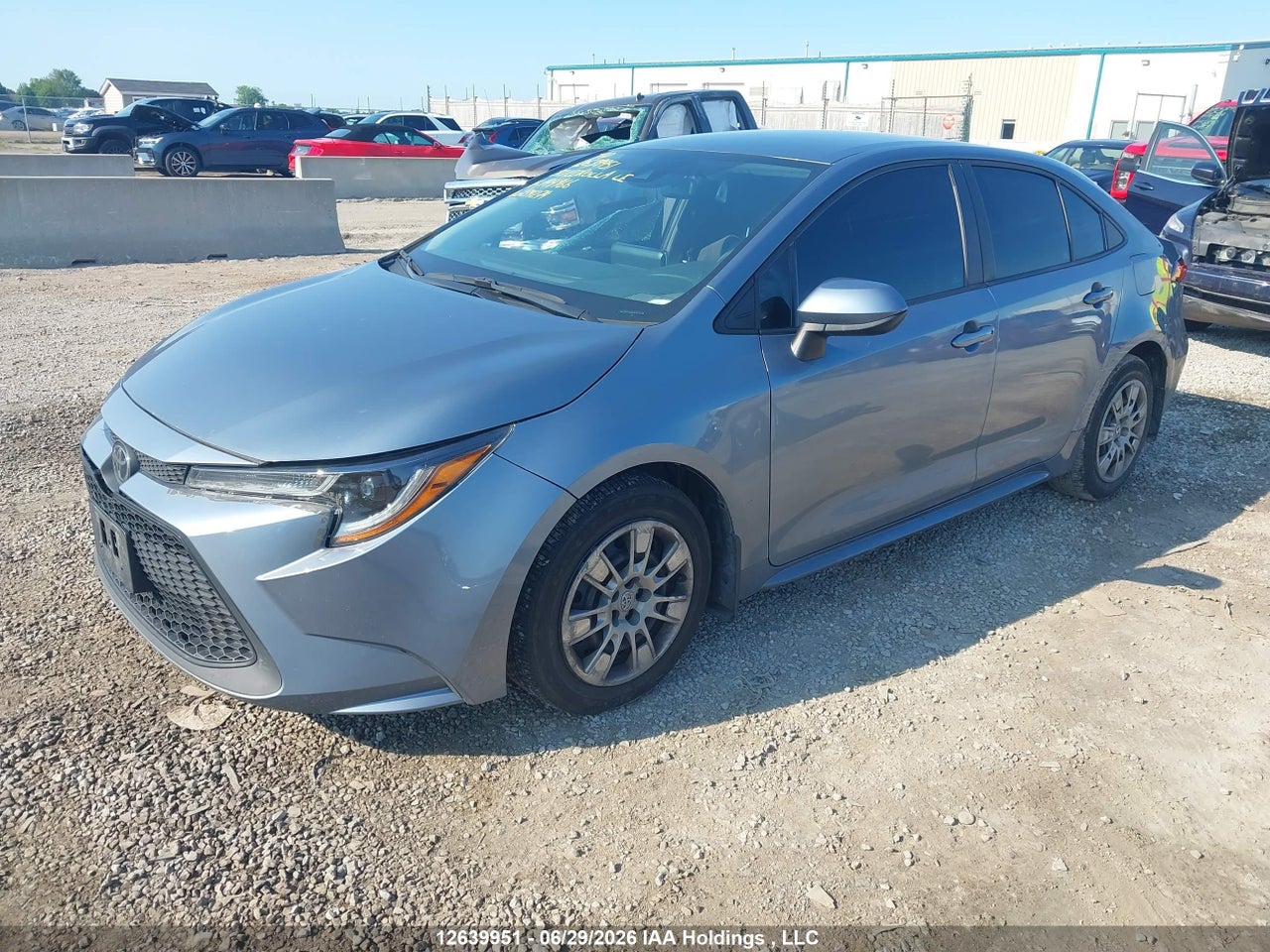 2020 TOYOTA COROLLA LE thumbnail 3
