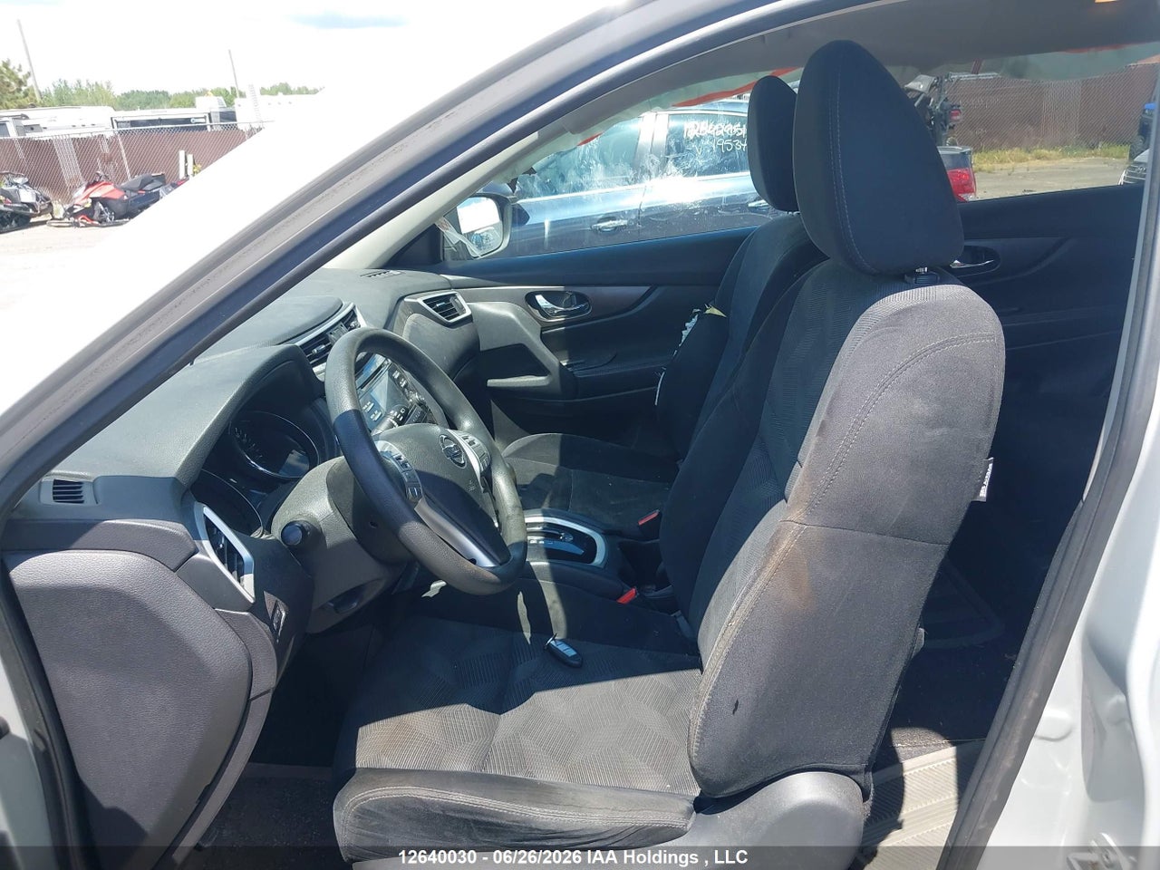 2015 NISSAN ROGUE S/SL/SV thumbnail 6