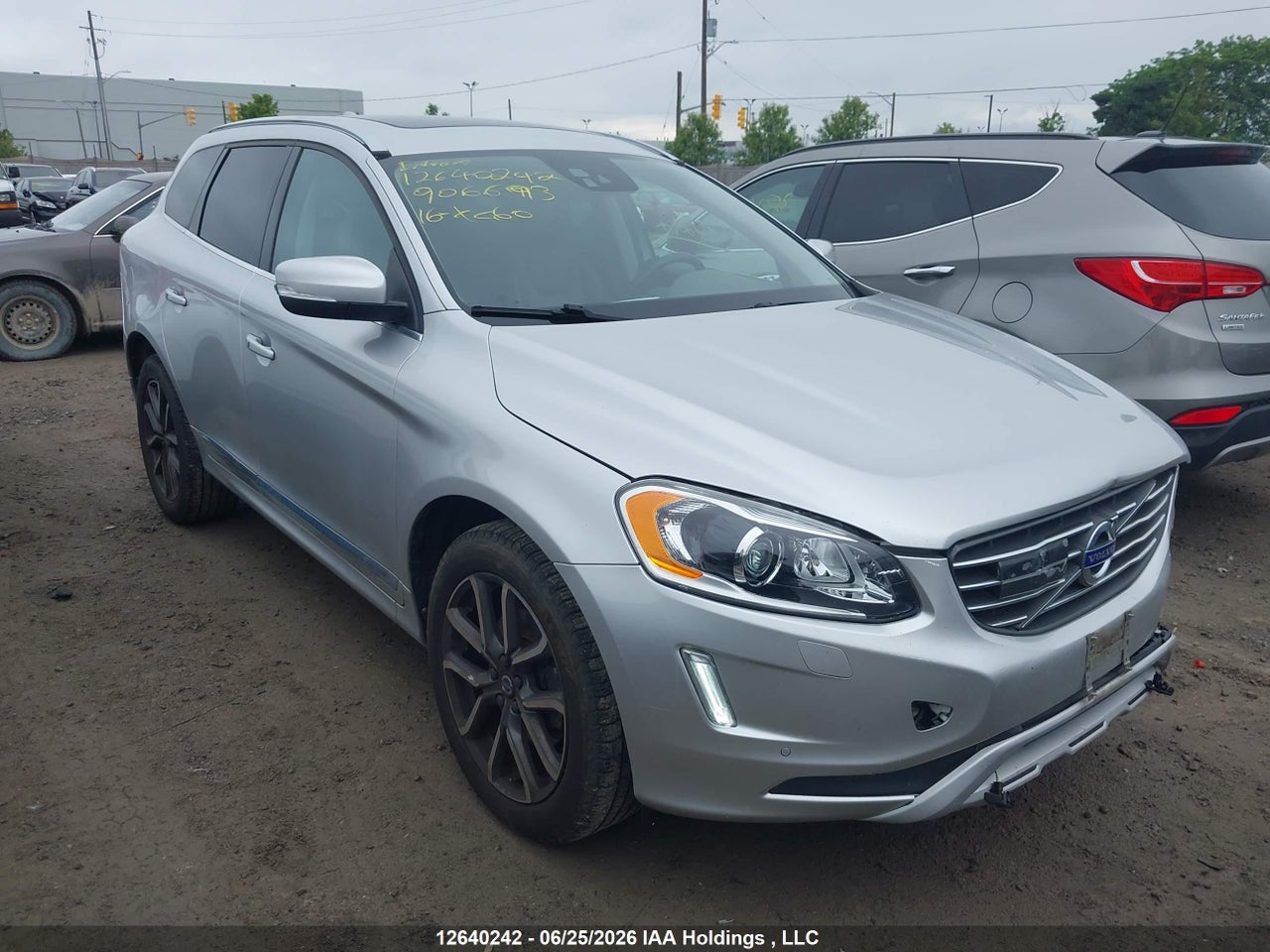 2016 VOLVO XC60 T5 thumbnail 2
