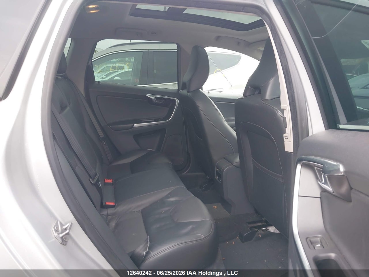 2016 VOLVO XC60 T5 thumbnail 9