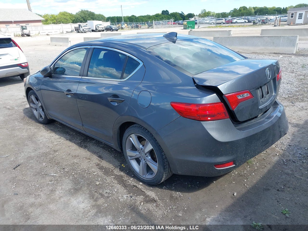 2013 ACURA ILX thumbnail 4