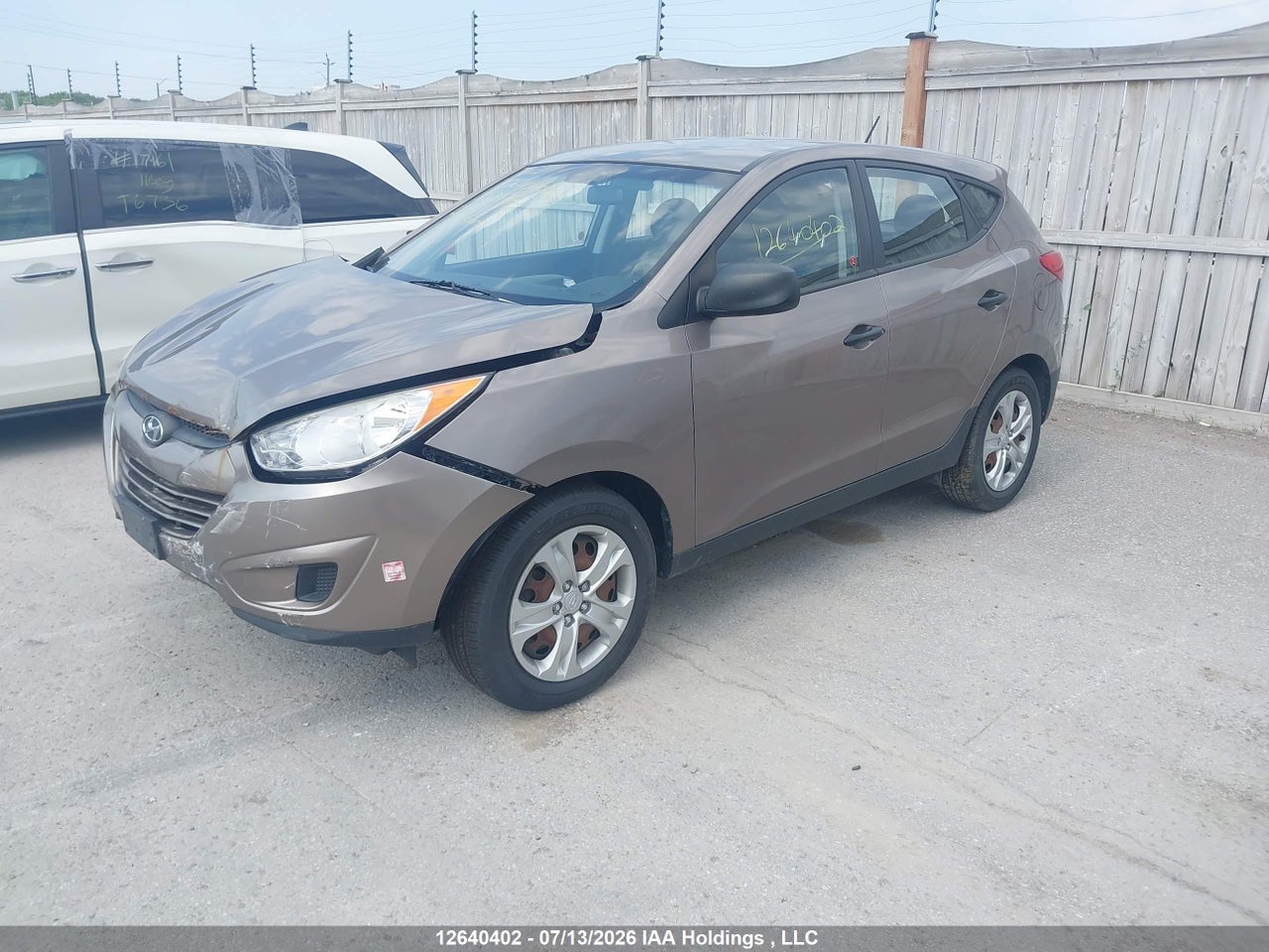 2012 HYUNDAI TUCSON GL thumbnail 3
