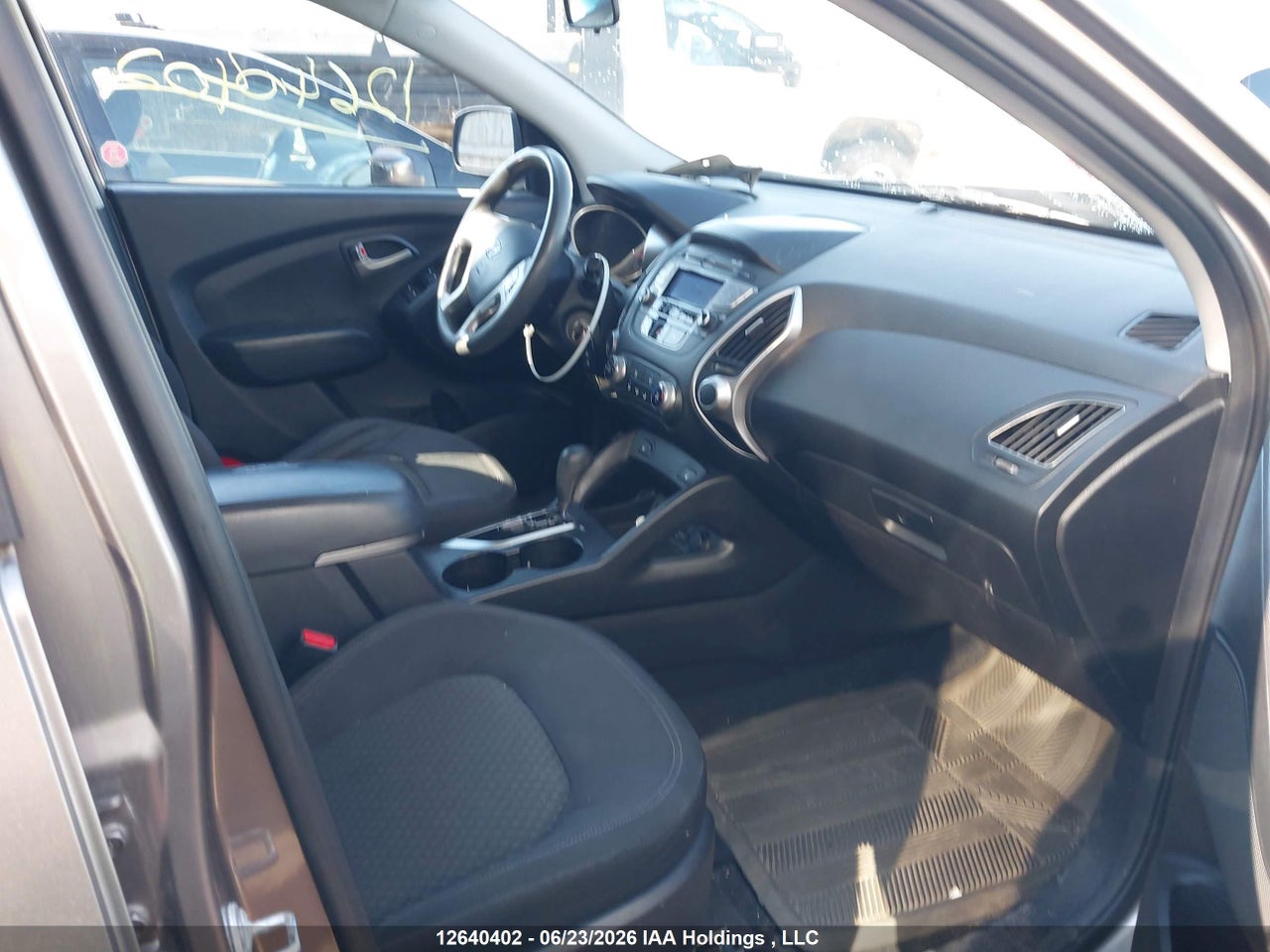 2012 HYUNDAI TUCSON GL thumbnail 6