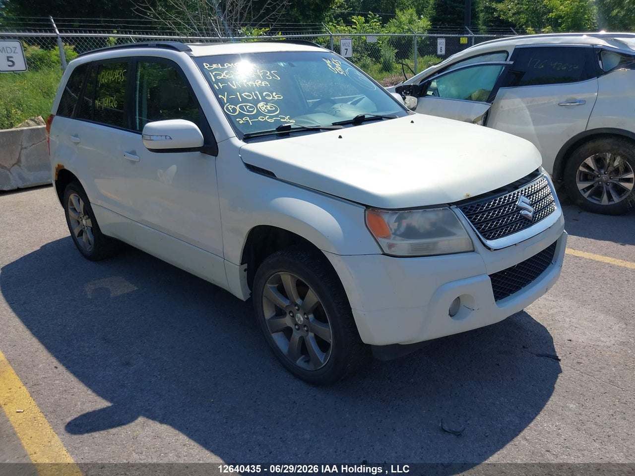 2011 SUZUKI GRAND VITARA JLX-L thumbnail 2