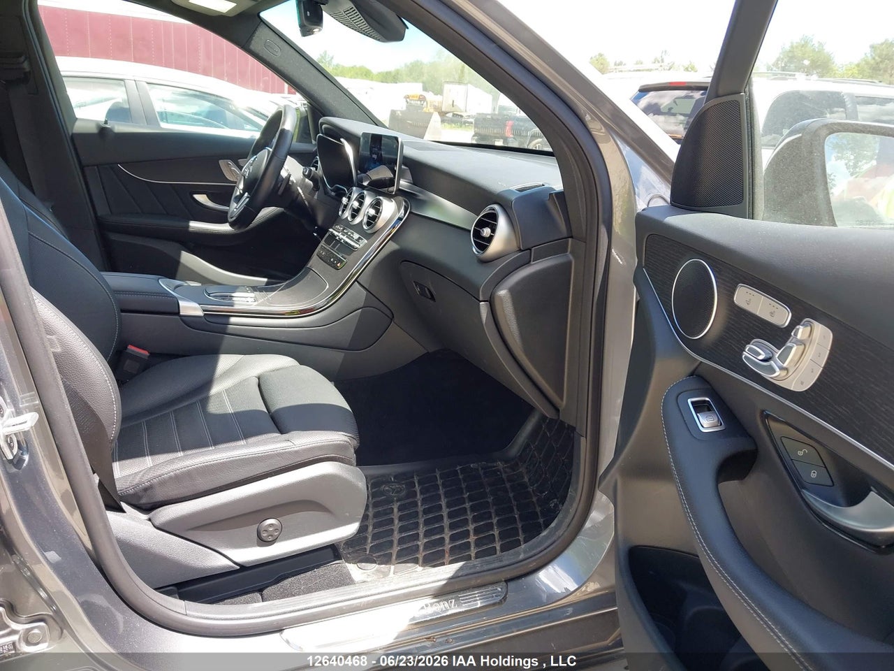 2022 MERCEDES BENZ GLC 300 4MATIC thumbnail 6