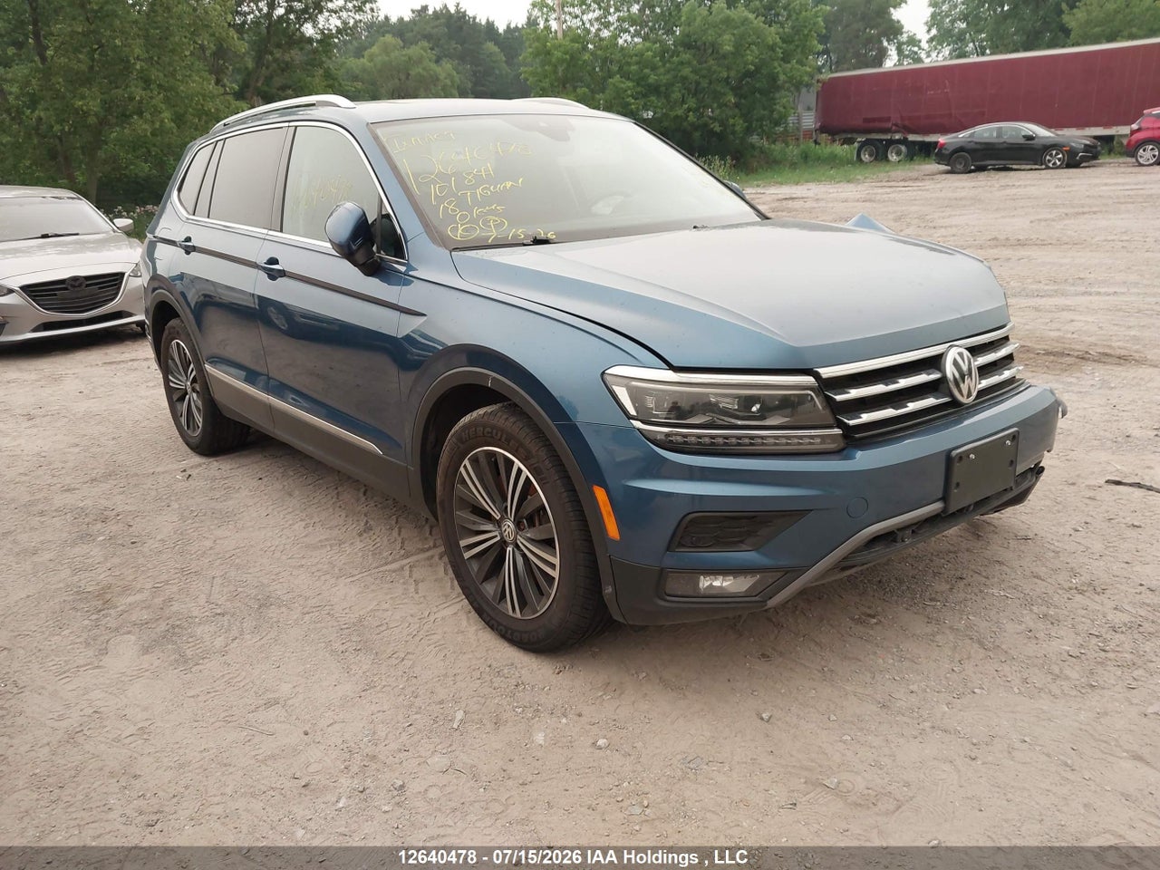 2018 VOLKSWAGEN TIGUAN thumbnail 2