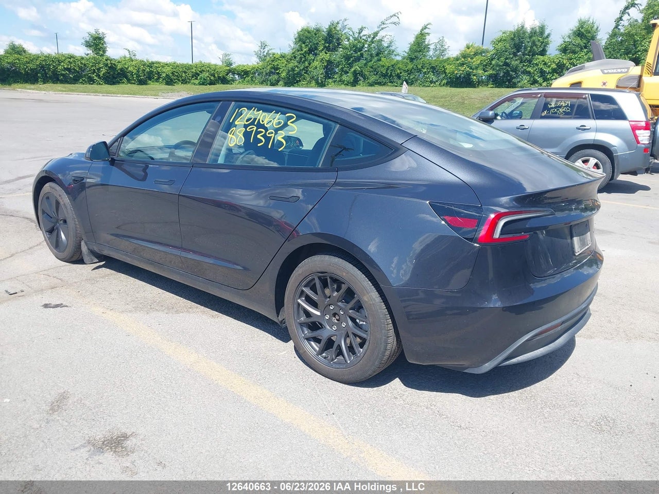 2025 TESLA MODEL 3 PREMIUM ALL-WHEEL DRIVE thumbnail 4