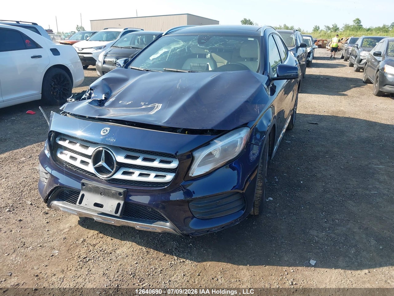 2018 MERCEDES BENZ GLA 250 4MATIC thumbnail 3