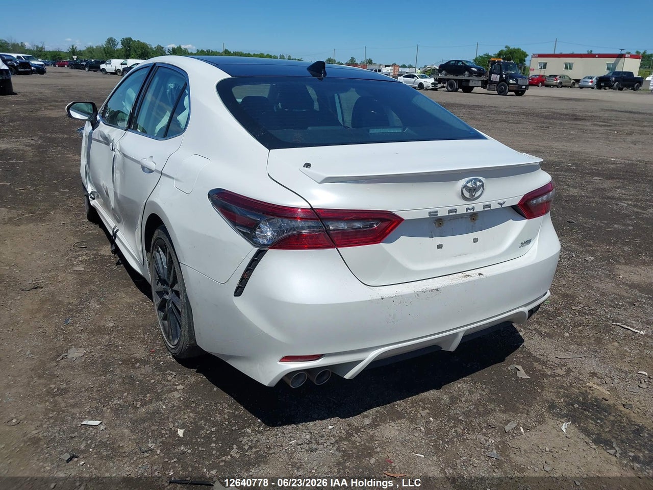 2022 TOYOTA CAMRY thumbnail 4