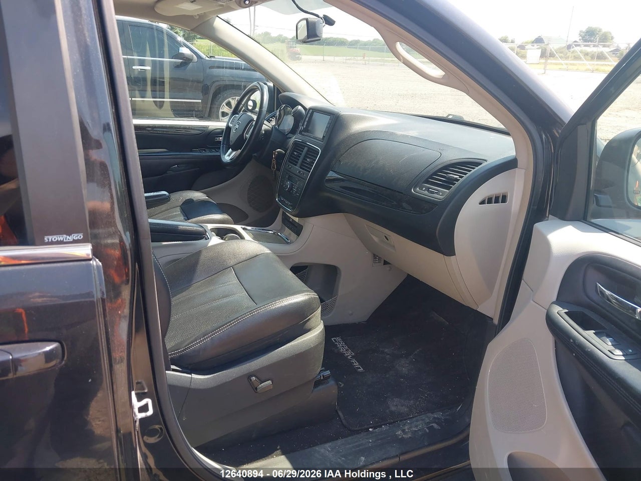 2014 DODGE GRAND CARAVAN CREW thumbnail 6
