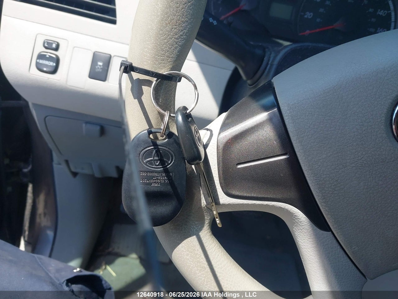 2014 TOYOTA SIENNA thumbnail 12