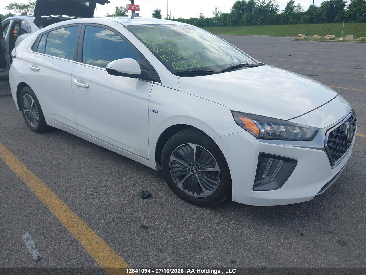 2020 HYUNDAI IONIQ PLUG-IN HYBRID ULTIMATE thumbnail 2