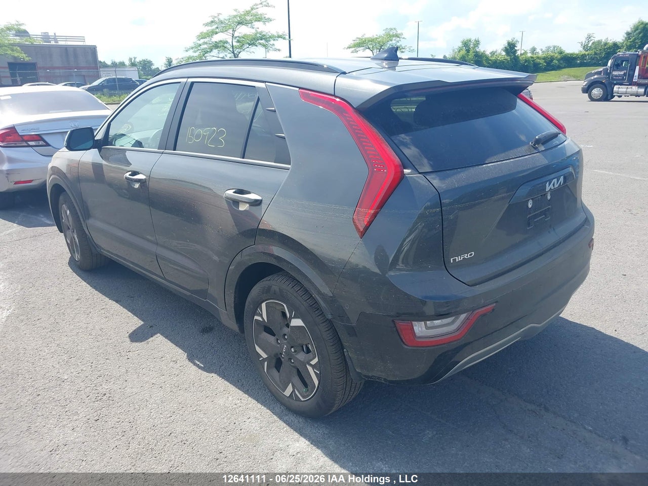 2026 KIA NIRO EV WAVE/WAVE W/SNOW WHITE PEARL   GREY EXTERIOR thumbnail 4
