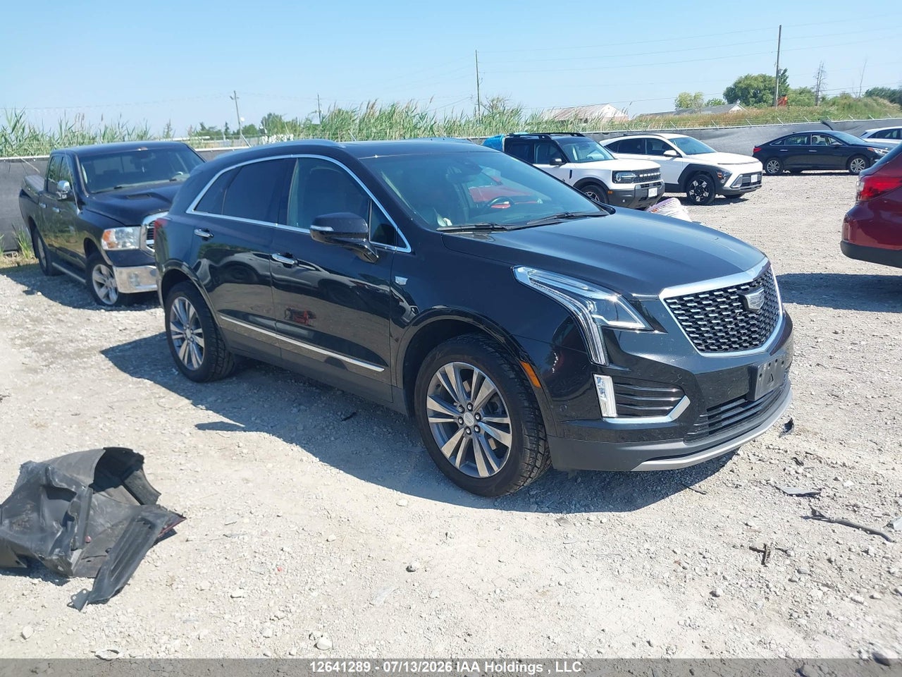 2022 CADILLAC XT5 thumbnail 2
