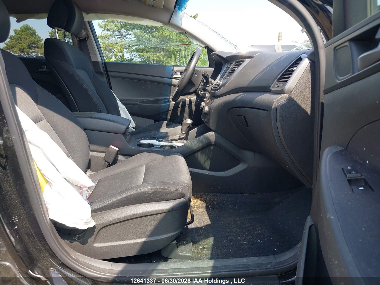 2016 HYUNDAI TUCSON LIMITED/SPORT AND ECO/SE thumbnail 6