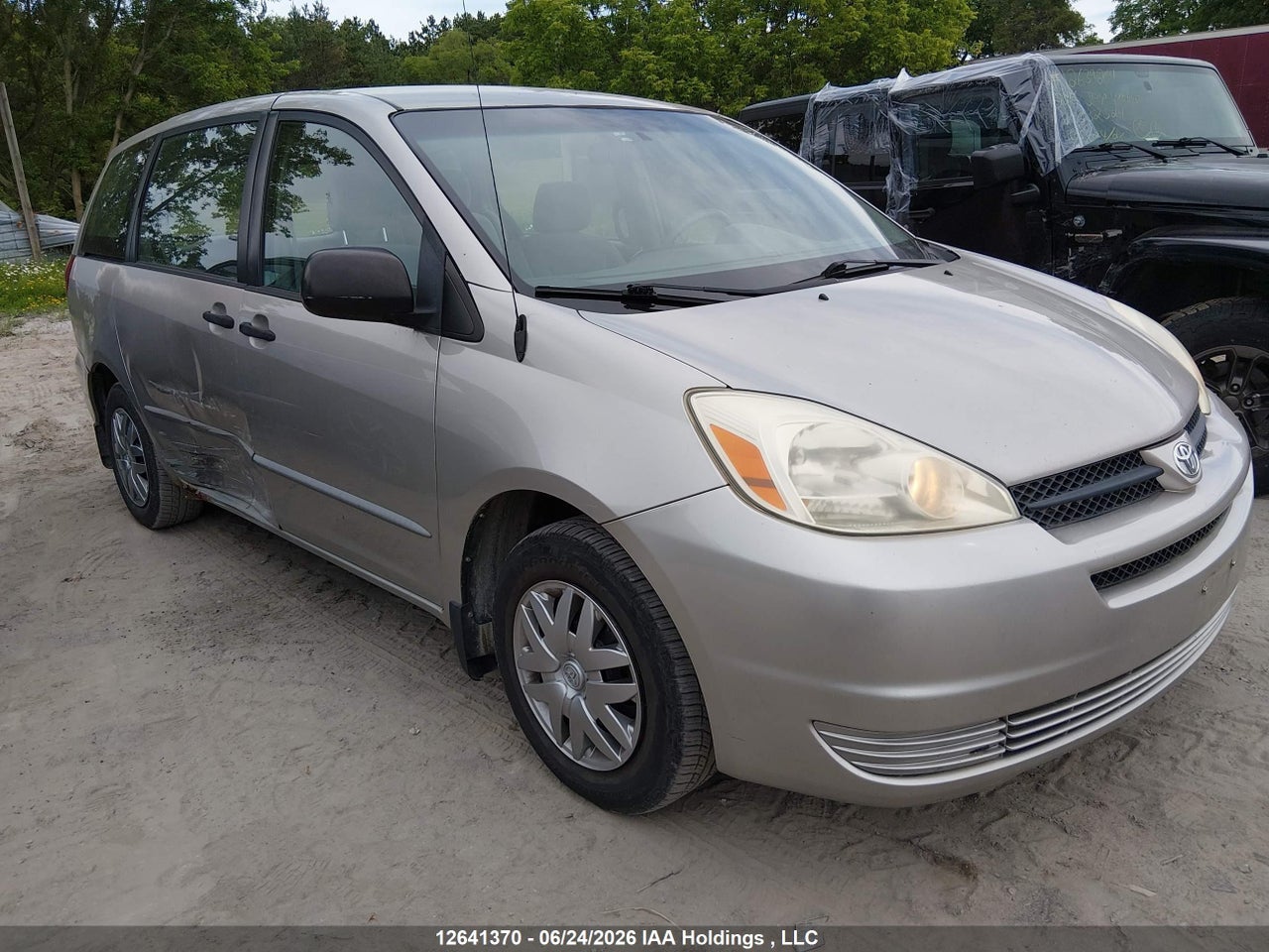 2005 TOYOTA SIENNA thumbnail 2