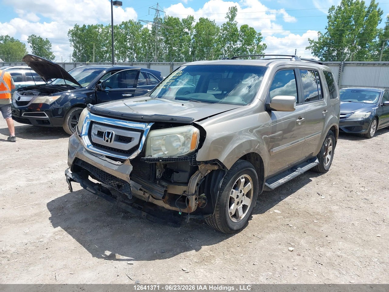 2011 HONDA PILOT TOURING thumbnail 3