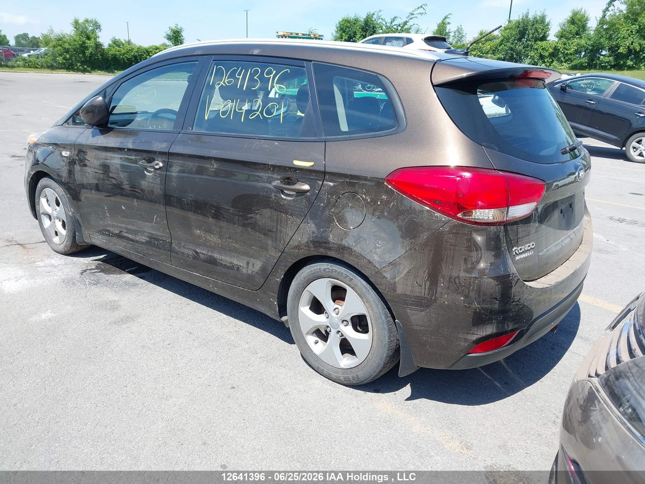 2014 KIA RONDO thumbnail 4