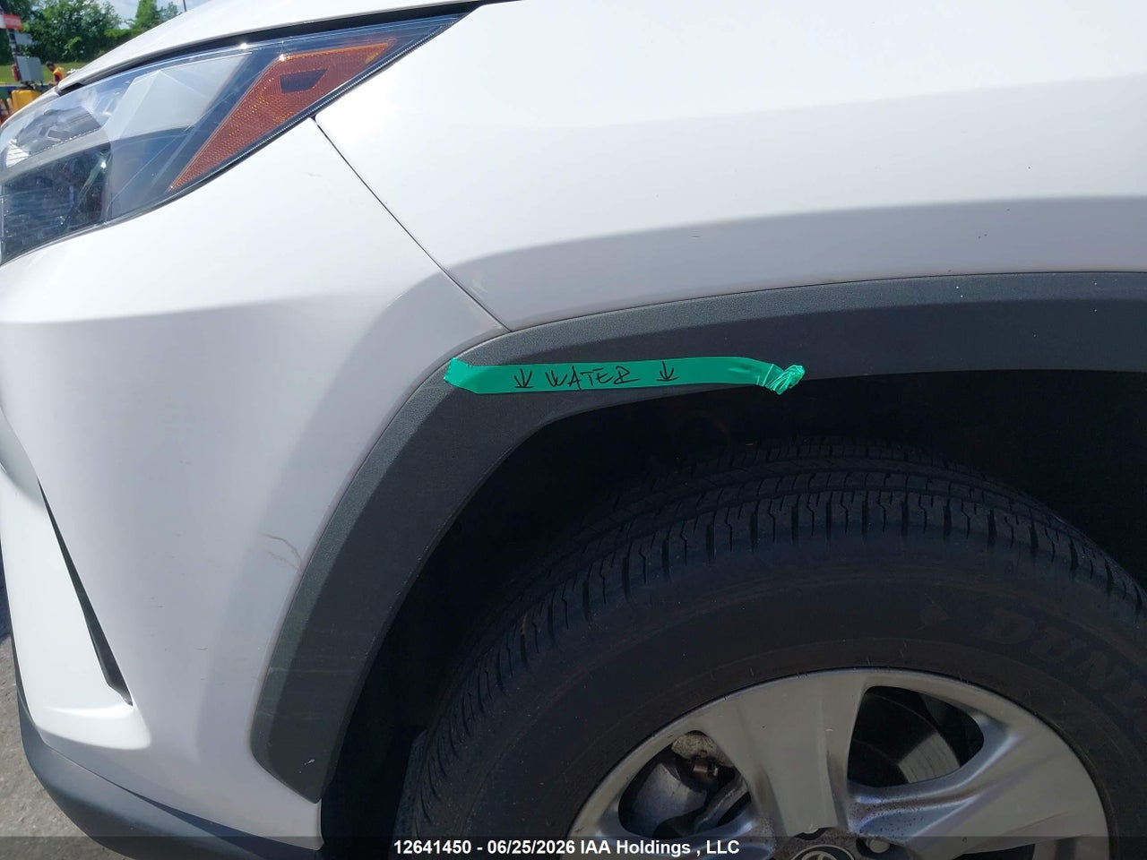 2025 TOYOTA RAV4 XLE thumbnail 7