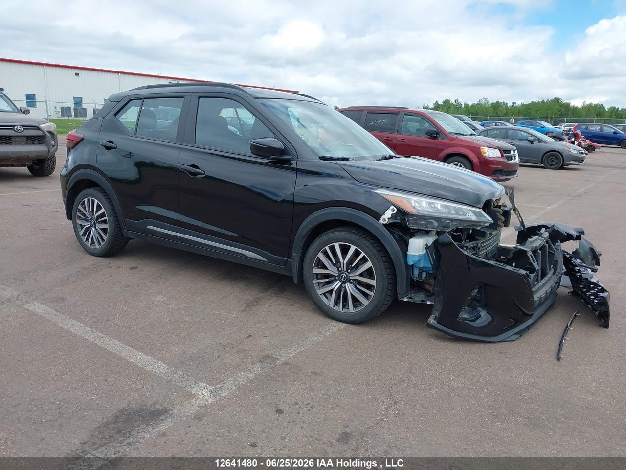 2024 NISSAN KICKS SR thumbnail 2