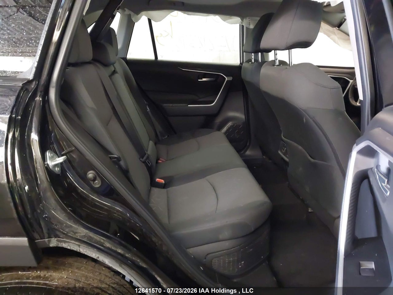 2024 TOYOTA RAV4 XLE/WOODLAND EDITION thumbnail 9